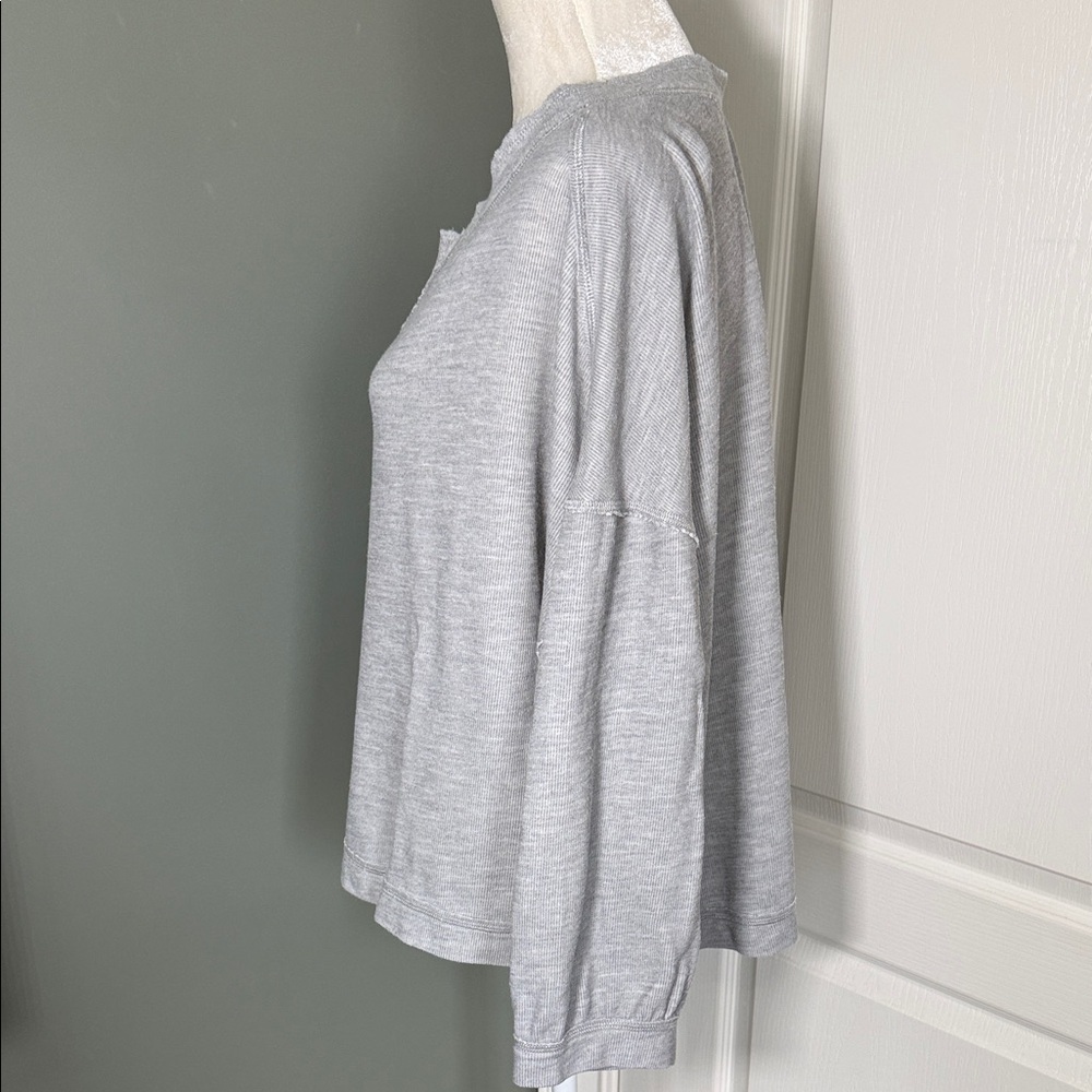 Free People We The Free Thermal Top Gray Oversized Waffle Knit Small - Picture 4 of 10